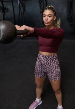 Longsleeve - Bordeaux 11 Longsleeve - Bordeaux -Even&Odd 081fee38609f430ea385d57a00371665