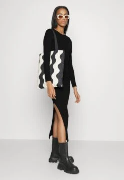 Column Maxi Dress- Maxi-Jurk - Black -Even&Odd 1189fb2f2e3a4695a39b8a3091f52f56