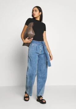 Even&Odd T-Shirt Basic -Black 8 Even&Odd T-Shirt Basic -Black -Even&Odd 137b9af080564317b20cdb4d81ddb40f