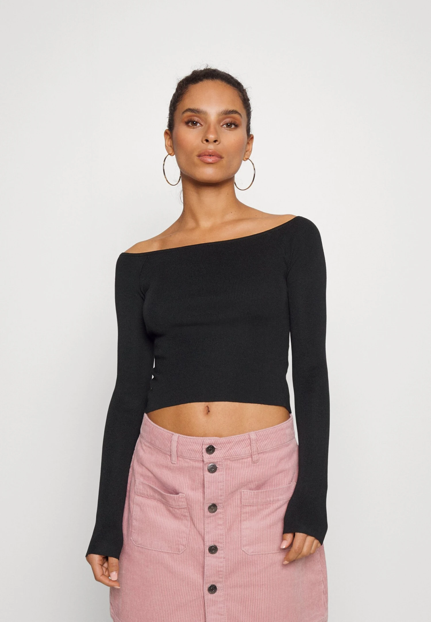 Offshoulder Basic- Trui - Black 3 Offshoulder Basic- Trui - Black
