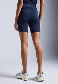 ESSENTIAL HIGH RISE CYCLING SHORTS WITH SIDE POCKETS - Tights - Dark Blue 11 ESSENTIAL HIGH RISE CYCLING SHORTS WITH SIDE POCKETS - Tights - Dark Blue -Even&Odd 15edccf28d934bbb9baf72ca9f19dde0