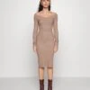 V Ausschnitt Ripp Mini Bodycon Strickkleid - Etui-Jurk - Taupe 2 V Ausschnitt Ripp Mini Bodycon Strickkleid - Etui-Jurk - Taupe -Even&Odd 1b145222bd9d4b81a0ff5ccb4930c1aa