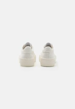 Even&Odd Sneakers Laag - Off-White -Even&Odd 1b46c74972674796b36a3630a08986ee