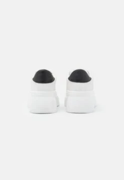 Even&Odd Sneakers Laag - White/Black 11 Even&Odd Sneakers Laag - White/Black -Even&Odd 1c75d899d5e641e7b48221d20b93bce6