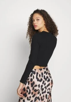 Cropped Long Sleeve With Lettuce - Longsleeve - Black -Even&Odd 1f706e9a2ce44d71b268c184e43ef641