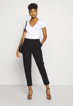 Even&Odd Paperbag Waist Tapered Trousers - Broek - Black 8 Even&Odd Paperbag Waist Tapered Trousers - Broek - Black -Even&Odd 1fdfb325279045eebe57f61af0555c74