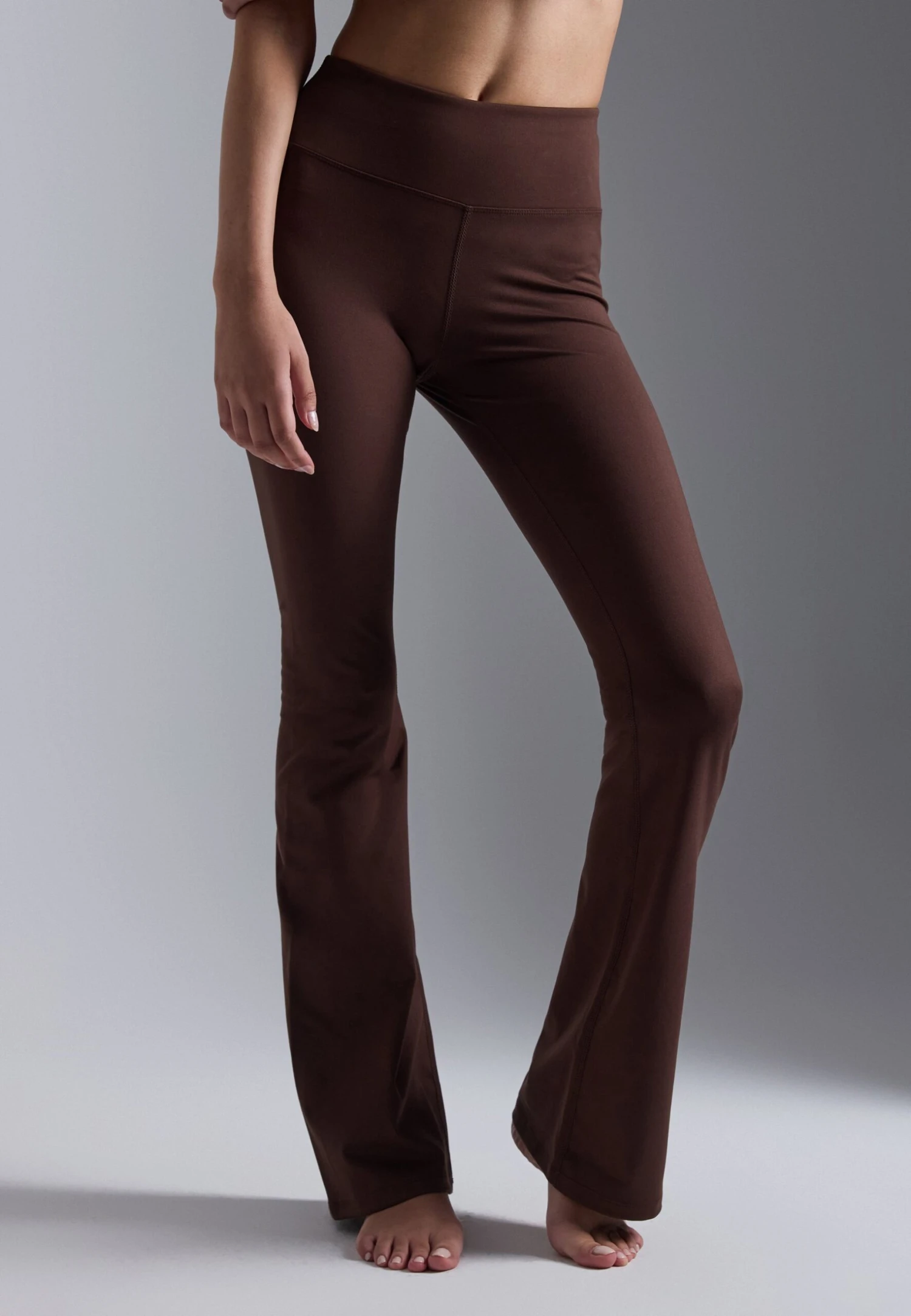 ESSENTIAL HIGH RISE FLARED - Tights - Dark Brown 2 ESSENTIAL HIGH RISE FLARED - Tights - Dark Brown