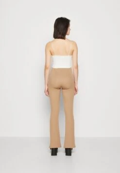 Even&Odd Top - Off-White 10 Even&Odd Top - Off-White -Even&Odd 354aadf073284f5e92079a0805db3231