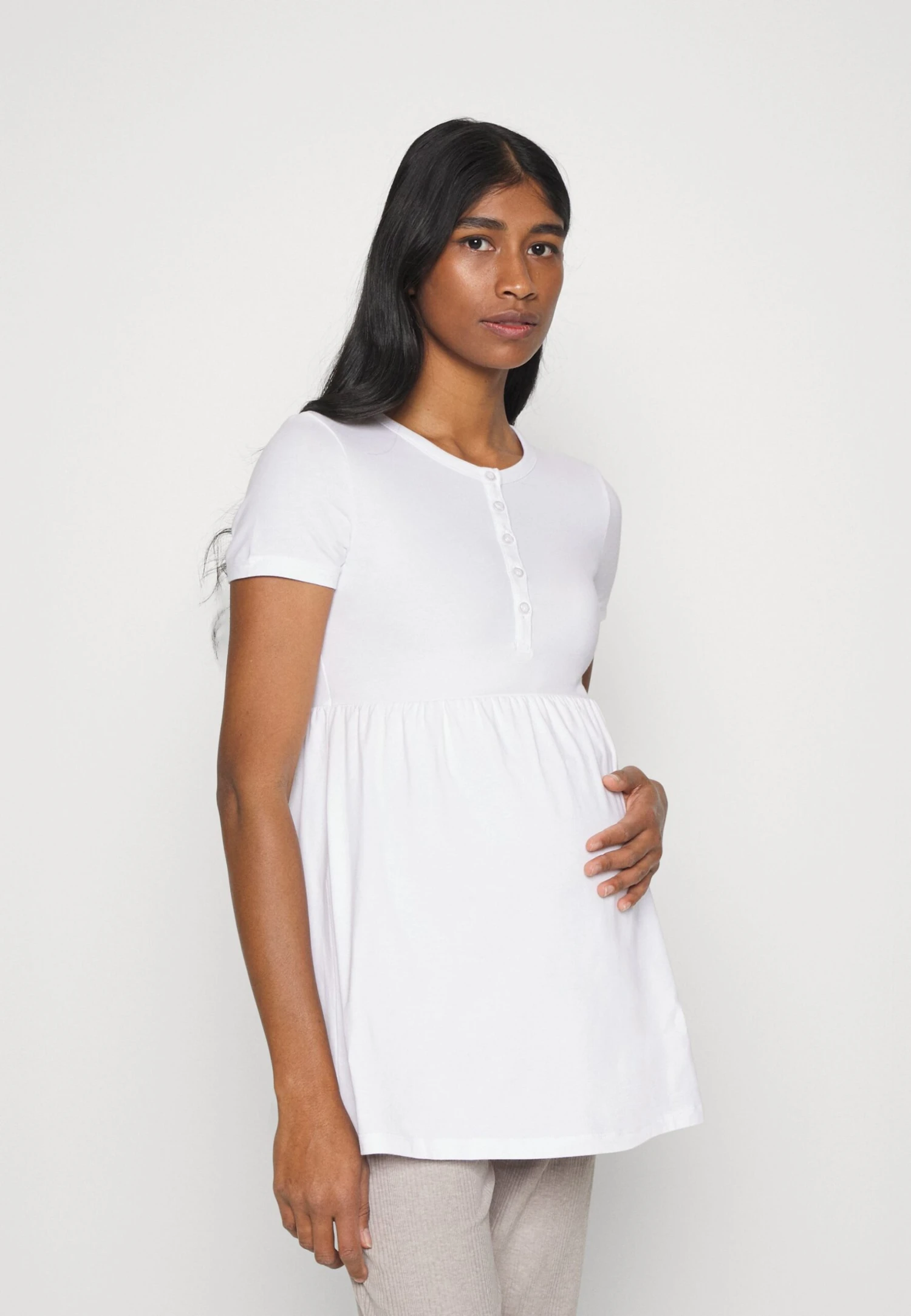 T-Shirt Basic - White 3 T-Shirt Basic - White