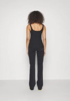 Flared Jeans - Black Denim 10 Flared Jeans - Black Denim -Even&Odd 3dfec485026a4fed8442c822b36377a4