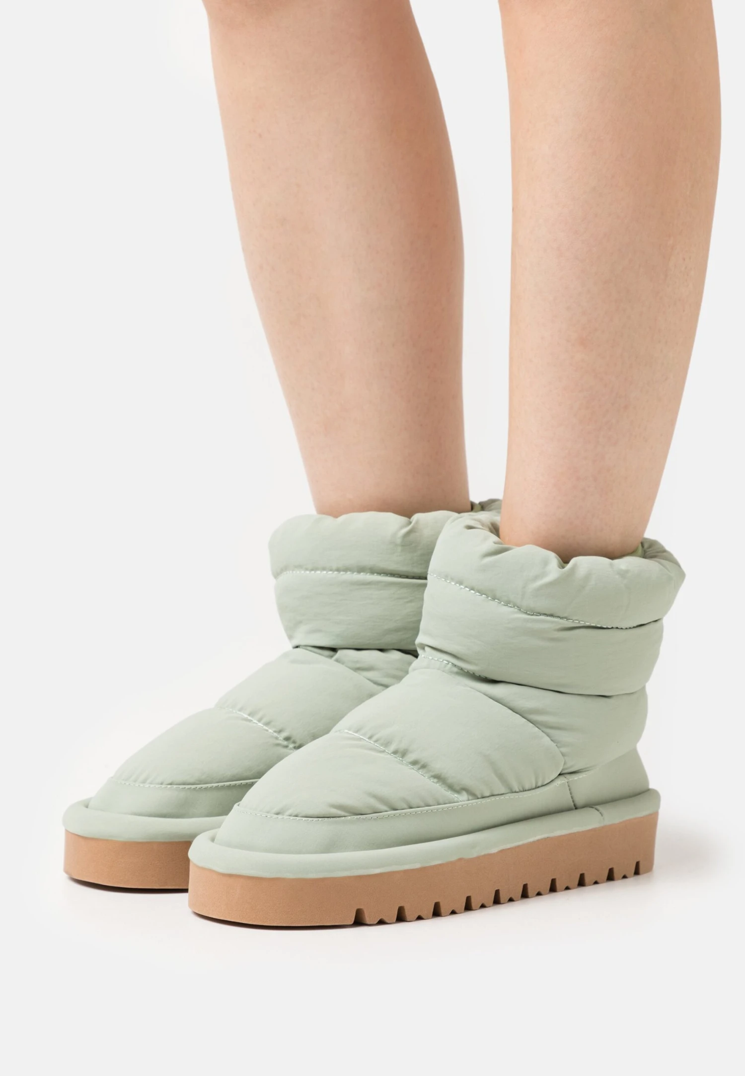 Even&Odd Enkellaarsjes Met Plateauzool - Green 3 Even&Odd Enkellaarsjes Met Plateauzool - Green
