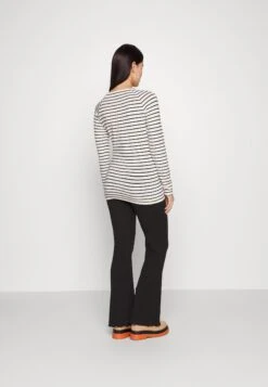 Maternity Flared Trouser- Broek -Black 9 Maternity Flared Trouser- Broek -Black -Even&Odd 5b7f0a46daf541b8bbd04bec7d20ffa1