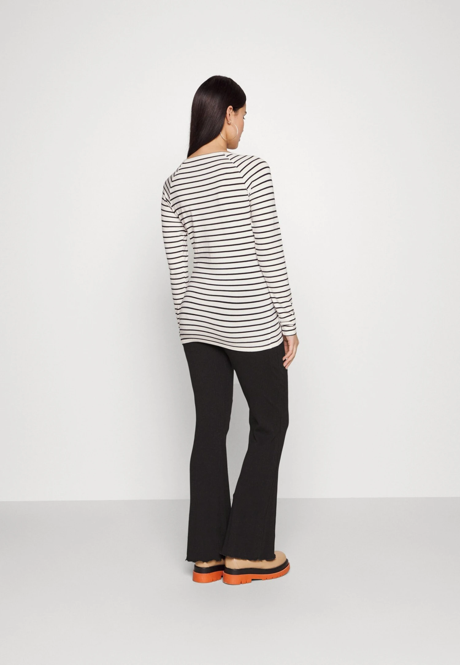 Maternity Flared Trouser- Broek -Black 5 Maternity Flared Trouser- Broek -Black - Afbeelding 3