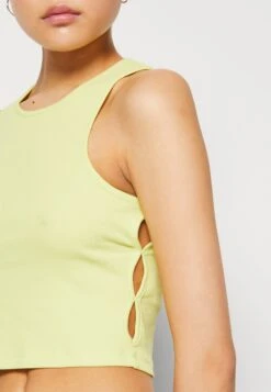 Even&Odd Top - Green 13 Even&Odd Top - Green -Even&Odd 6b17ca85289141638f431e9e2e3b3fab