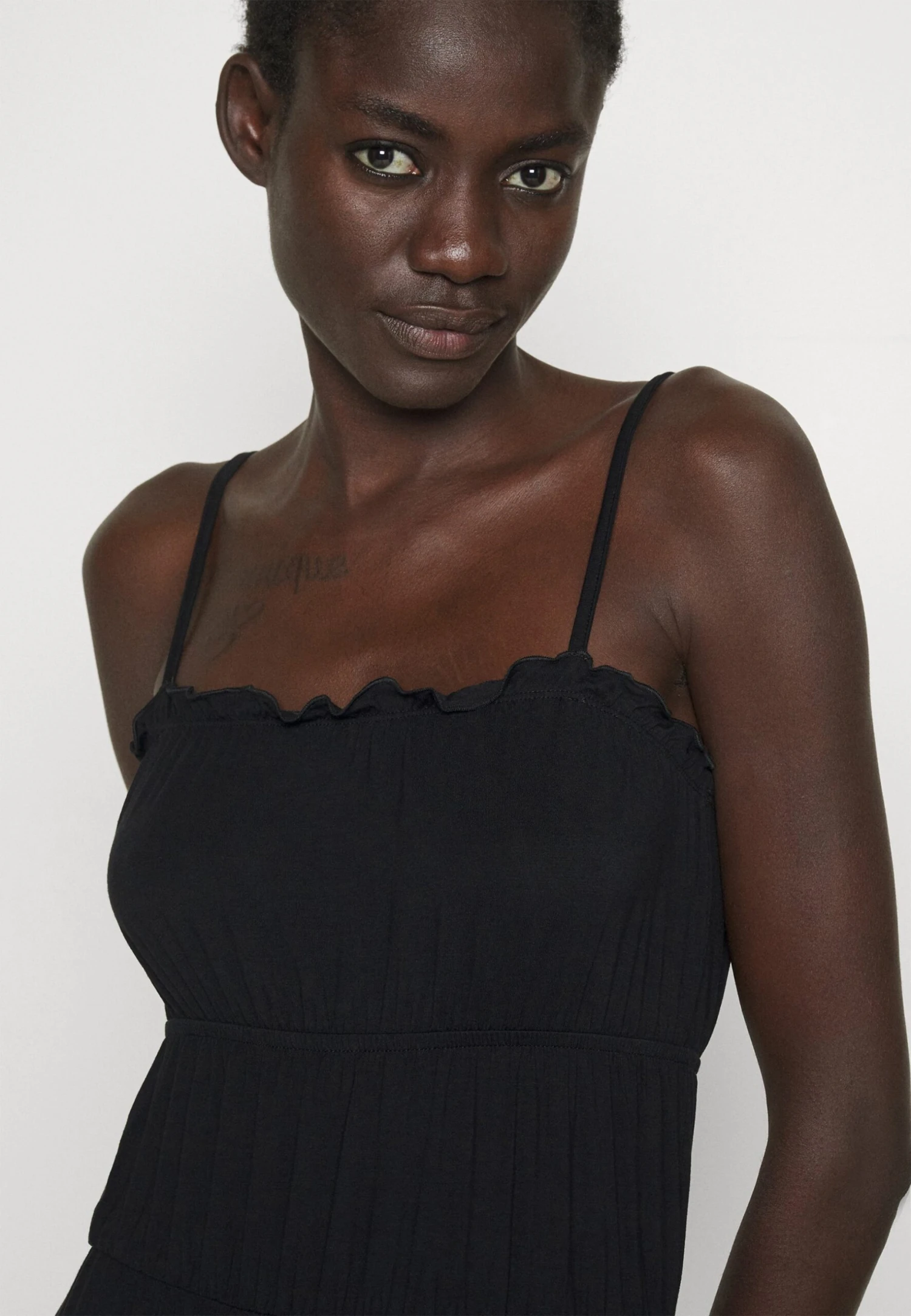 Dress With Tiered Skirt - Maxi-Jurk - 802 - Black 8 Dress With Tiered Skirt - Maxi-Jurk - 802 - Black - Afbeelding 6