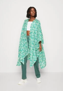 Even&Odd Lichte Jas - Green -Even&Odd 736f3764c6b44c6ab749fbf5381cb60f