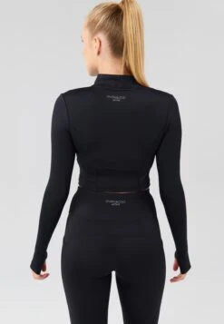 CROPPED HIGH NECK LONG SLEEVE TOP WITH 1/2 ZIP &THUMB HOLES - Longsleeve - Black 15 CROPPED HIGH NECK LONG SLEEVE TOP WITH 1/2 ZIP &THUMB HOLES - Longsleeve - Black -Even&Odd 7ae1bf810dc14afb9605f8f9eb3b2a1f