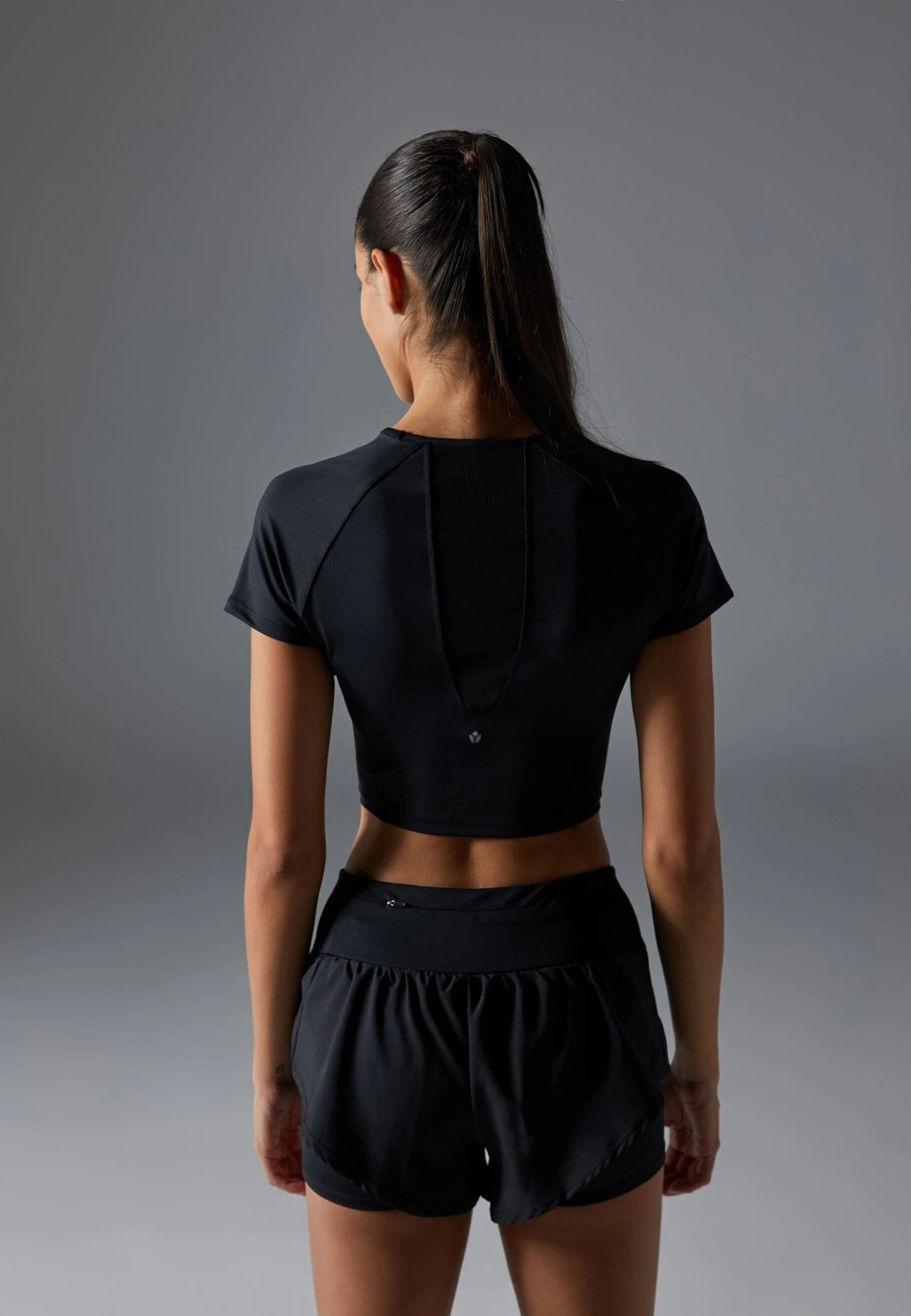 CROPPED SPORTS T SHIRT - T-shirt Basic - Black 5 CROPPED SPORTS T SHIRT - T-shirt Basic - Black - Afbeelding 3