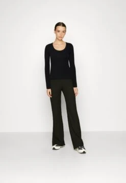 Even&Odd Ribbed - Variegated - Trui - Black 8 Even&Odd Ribbed - Variegated - Trui - Black -Even&Odd 8f33a66adc8940a58bfa983c1bdad9e9