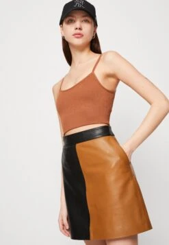 Even&Odd Top - Brown -Even&Odd 91ed8d3ac4594bd0ba85dc0de47168b7