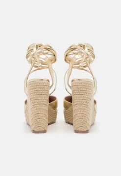Sandalen Met Plateauzool - Gold 11 Sandalen Met Plateauzool - Gold -Even&Odd a87737def0154e96a0d655a684eabefb