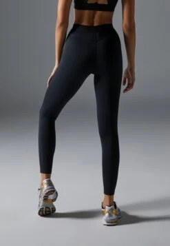 7/8 LENGTH HIGH RISE LEGGINGS - Tights - Black 9 7/8 LENGTH HIGH RISE LEGGINGS - Tights - Black -Even&Odd abab1e4a728149aabf2fe3f910b9b1b6