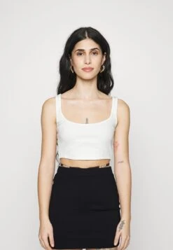 Top - 802 - Black_001 - White 11 Top - 802 - Black_001 - White -Even&Odd b1130248533942d19dd7cddecc75f76b