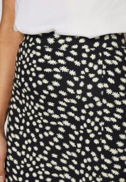 Midi Straight High Skirt - Kokerrok - Black/White 13 Midi Straight High Skirt - Kokerrok - Black/White -Even&Odd b8f9cdd46d844a5980a60f4234088e88