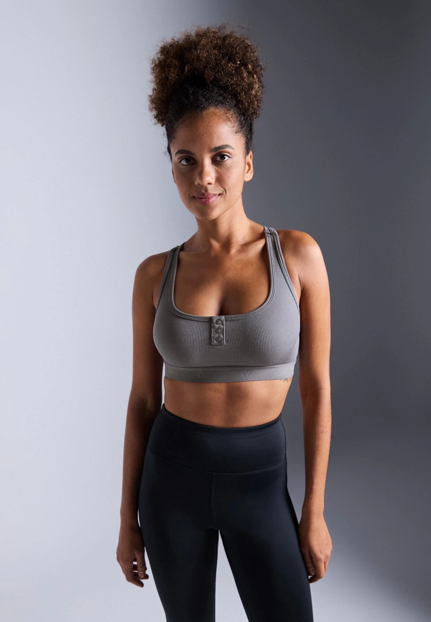 LIGHT SUPPORT FINE RIBBED SPORTS BRA WITH RACER BACK - Sport-bh Met Medium Support - Dark Grey 3 LIGHT SUPPORT FINE RIBBED SPORTS BRA WITH RACER BACK - Sport-bh Met Medium Support - Dark Grey