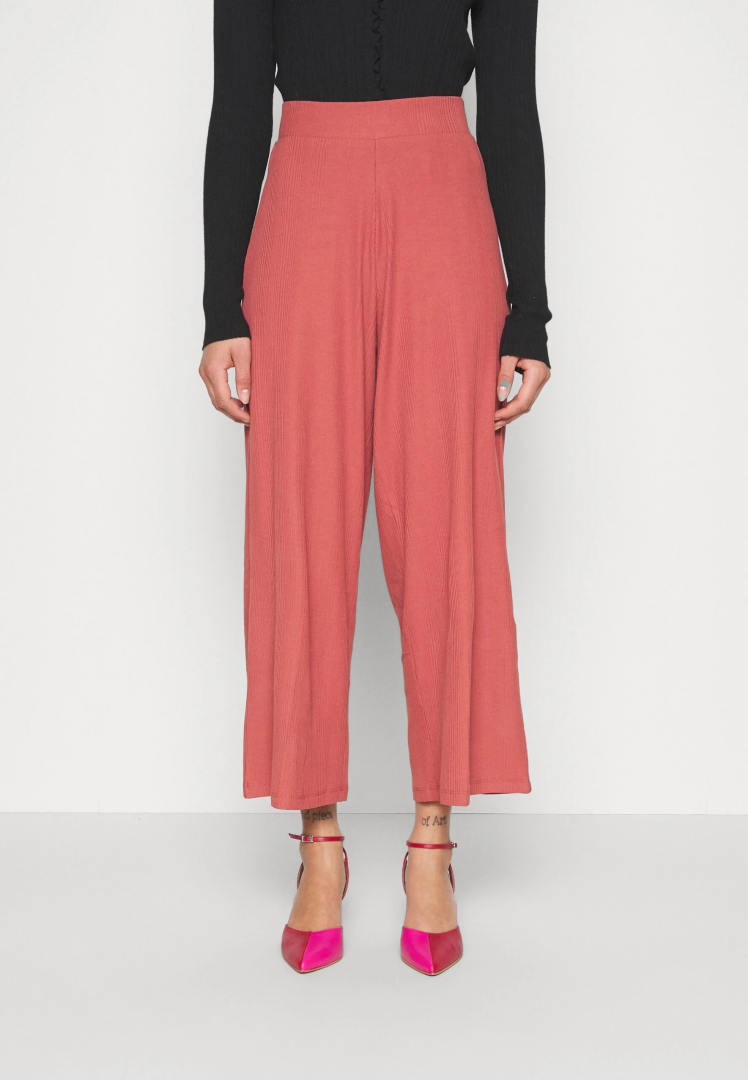 Broek -Red 3 Broek -Red