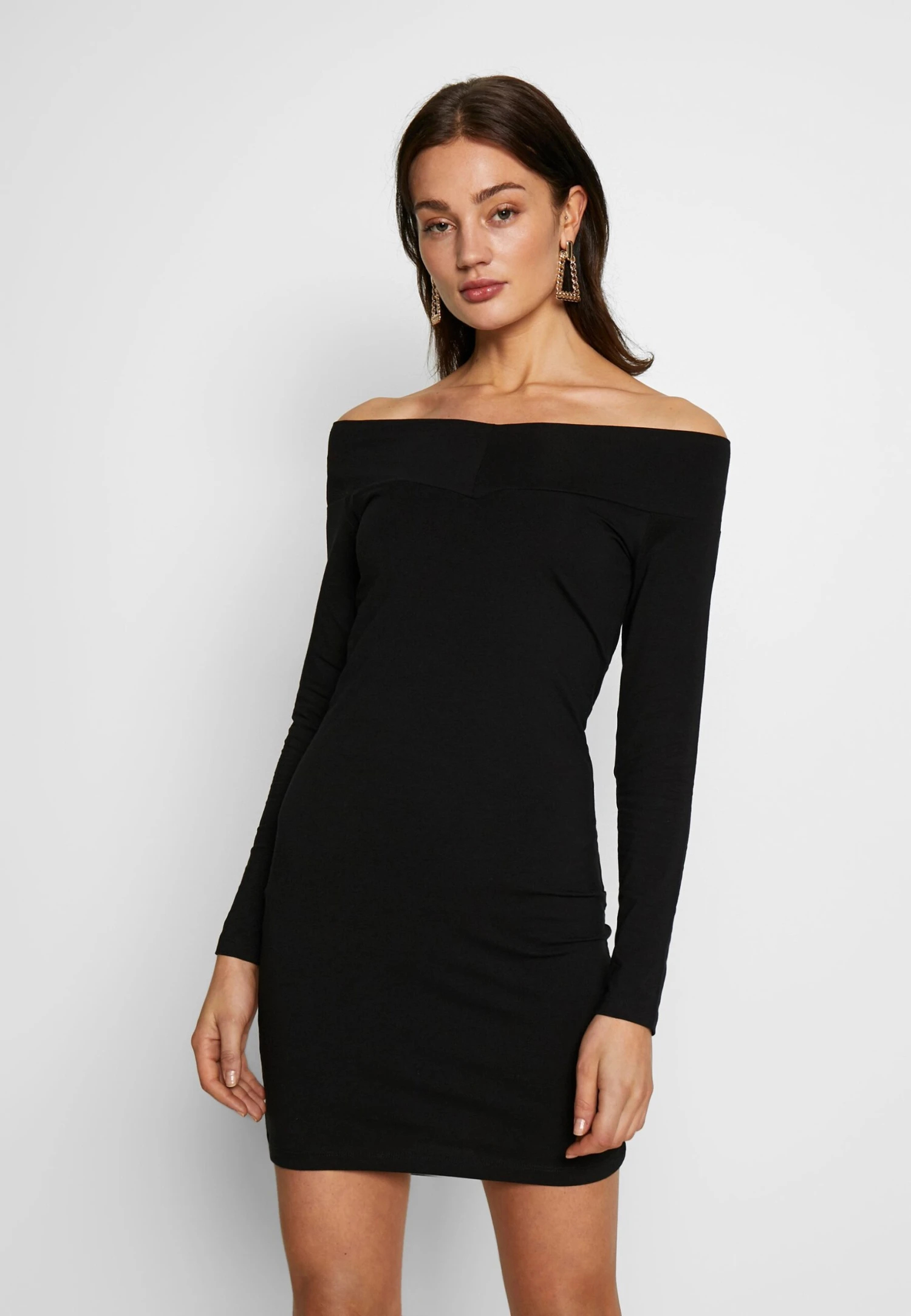 Even&Odd Basic - Off-Shoulder Mini Long Sleeves Dress - Etui-Jurk - Black 3 Even&Odd Basic - Off-Shoulder Mini Long Sleeves Dress - Etui-Jurk - Black