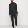 Set - Trainingspak - Black 1 Set - Trainingspak - Black -Even&Odd c91bbbe29b41490ebd1edcbb99f03ac5