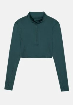 CROPPED HIGH NECK LONG SLEEVE TOP WITH 1/2 ZIP &THUMB HOLES - Longsleeve - Black 22 CROPPED HIGH NECK LONG SLEEVE TOP WITH 1/2 ZIP &THUMB HOLES - Longsleeve - Black -Even&Odd cb292f8ef3844f17bf60c4d184c0ec31