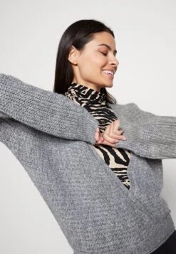 Even&Odd Vest - Mottled Grey 11 Even&Odd Vest - Mottled Grey -Even&Odd d2ceb517e2854805bc3de77a5fcc10d5