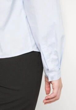 Even&Odd Blouse - Light Blue 22 Even&Odd Blouse - Light Blue -Even&Odd dab4b7eb40574c15a01f239434aa0e00