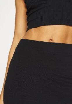 Even&Odd Maxirok - Black 13 Even&Odd Maxirok - Black -Even&Odd dfc777cda8934292bd897e5b8c3f1c3d