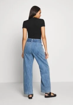 Even&Odd T-Shirt Basic -Black 9 Even&Odd T-Shirt Basic -Black -Even&Odd ec870a496e59431aa4b71a109e2601b4