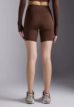 ESSENTIAL QUICK DRY MID LENGTH HIGH RISE CYCLING SHORTS - Tights - Brown 16 ESSENTIAL QUICK DRY MID LENGTH HIGH RISE CYCLING SHORTS - Tights - Brown -Even&Odd fe494aefa57b460eb2f6a7fc6e5ff7a0