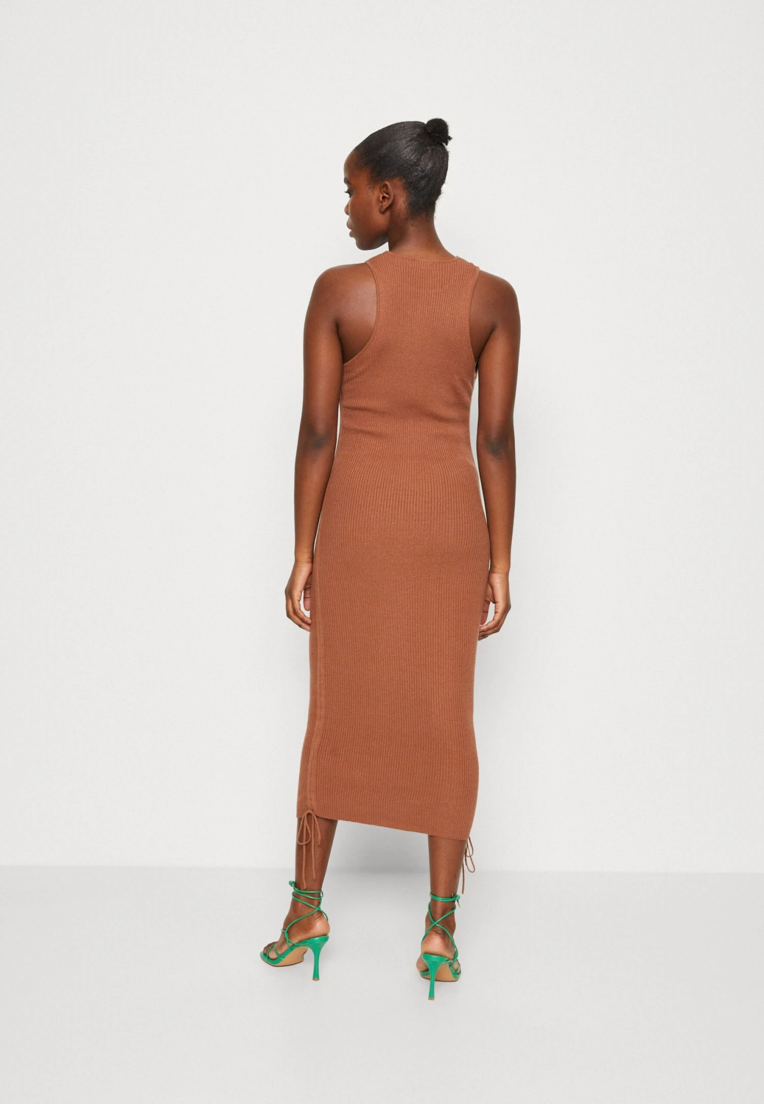 Even&Odd Gebreide Jurk - Brown 5 Even&Odd Gebreide Jurk - Brown - Afbeelding 3